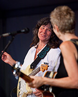 Nina Gerber on Guitar